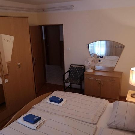 Apartments With A Parking Space Kampor, Rab - 5032 Chambre photo