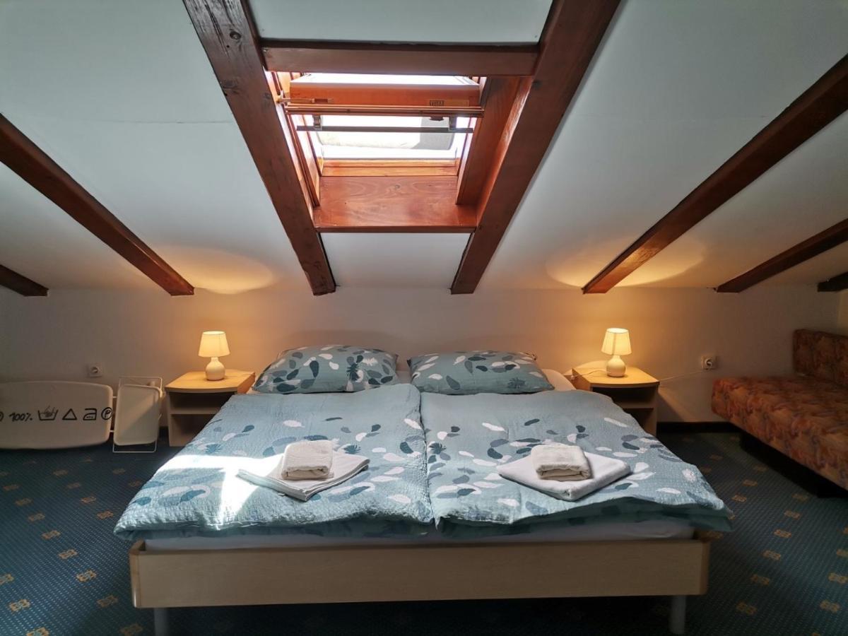 Apartments With A Parking Space Kampor, Rab - 5032 Extérieur photo