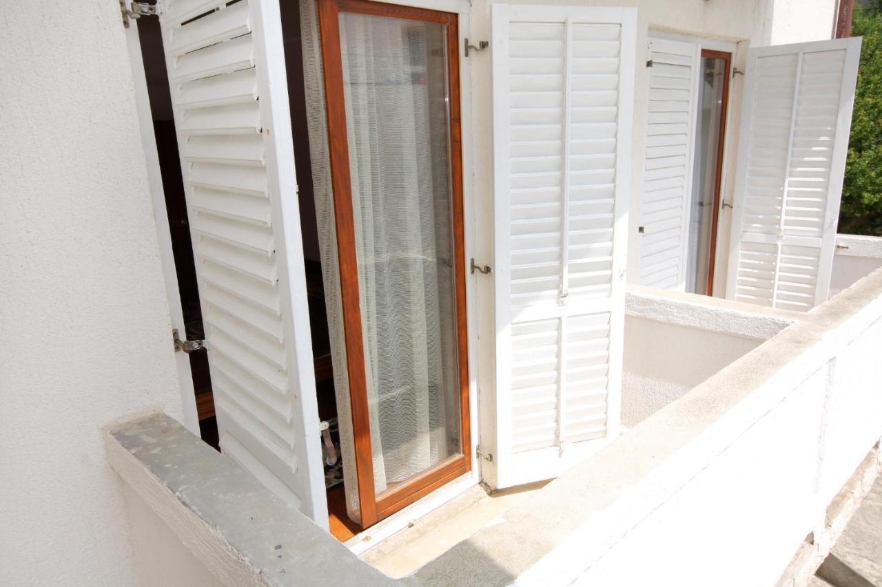 Apartments With A Parking Space Kampor, Rab - 5032 Extérieur photo